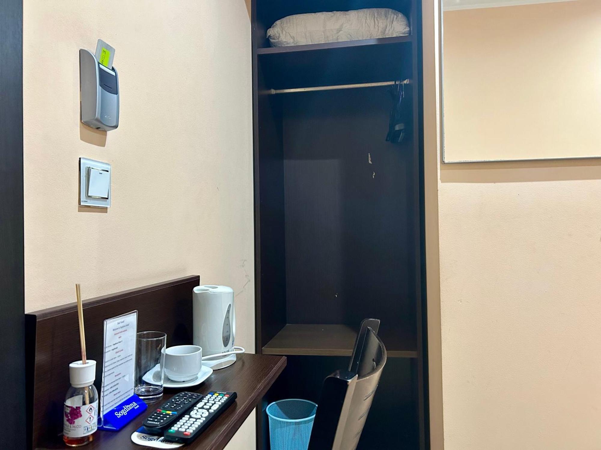 Malta Paradise Central Accomodation Hotel Saint Julian's Ngoại thất bức ảnh