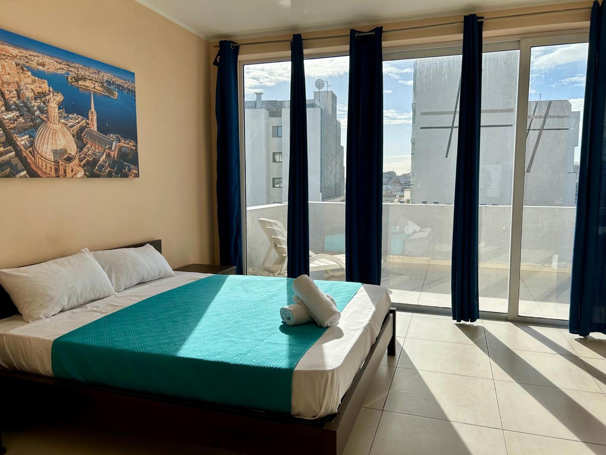 Malta Paradise Central Accomodation Hotel Saint Julian's Ngoại thất bức ảnh